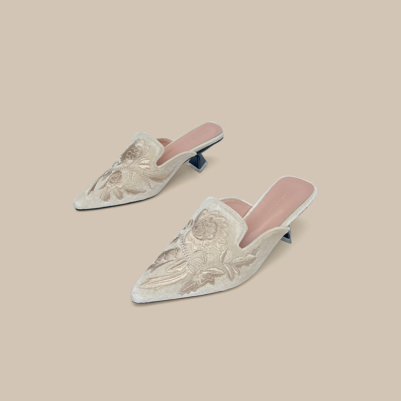 Embroidery Velour Women Shoes  - Embroidery Design Free recension och pris