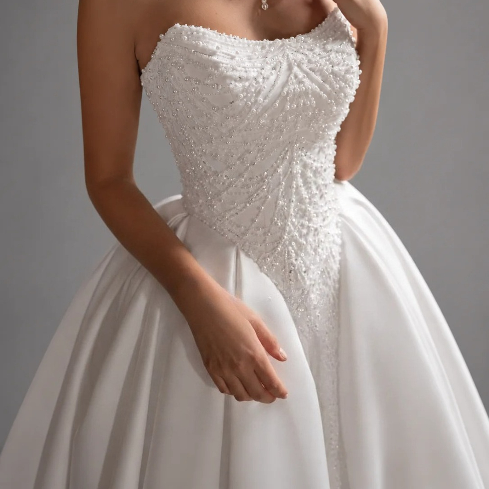 Customized Elegant Wedding Dre - Embroidery Online Design recension och pris