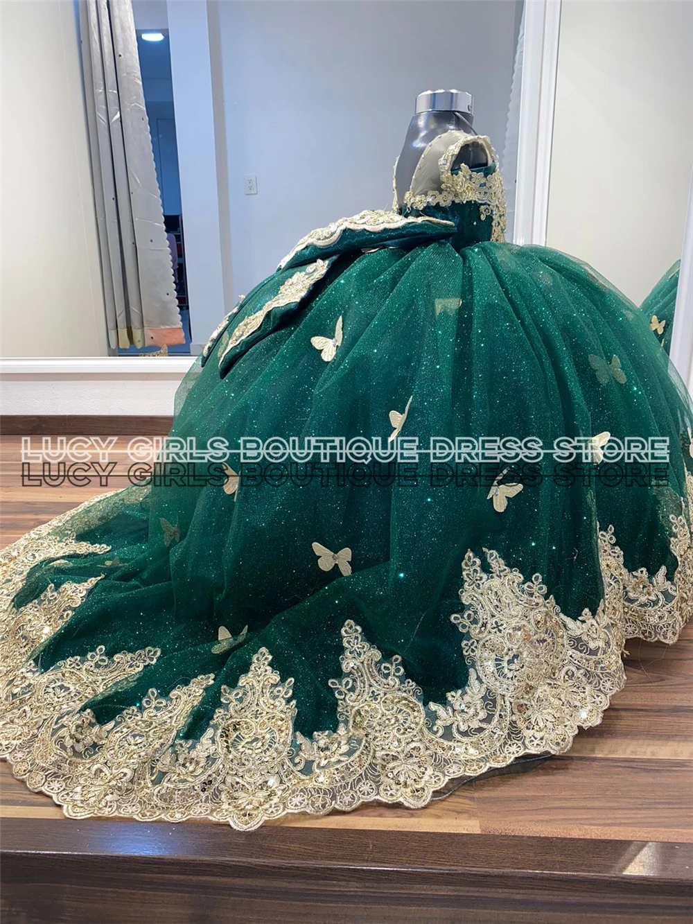 Quality Butterfly Applique Lov - Embroidery Yellow Dress recension och pris