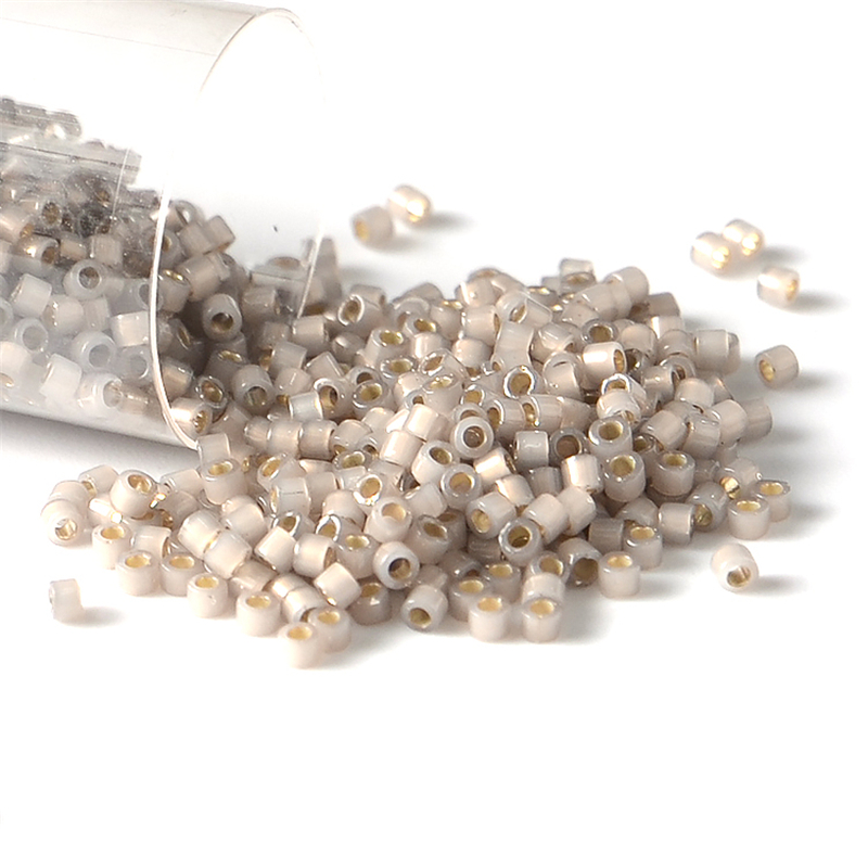 2000pcs 11/0 Japan Miyuki Deli - Embroidery Glass Beads recension och pris
