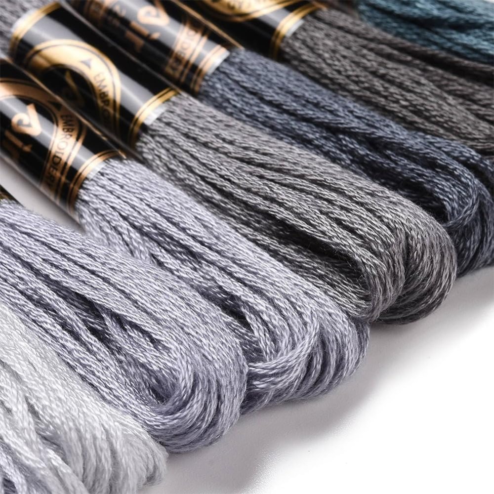 8 Skeins 70 Yards Grey Friends - Embroidery Threads recension och pris