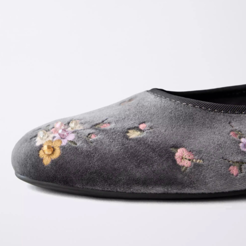 Luxury Velvet Embroidered Flow - Embroidery Glass Beads recension och pris