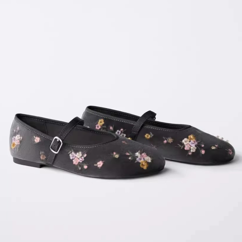 Luxury Velvet Embroidered Flow - Embroidery Glass Beads recension och pris